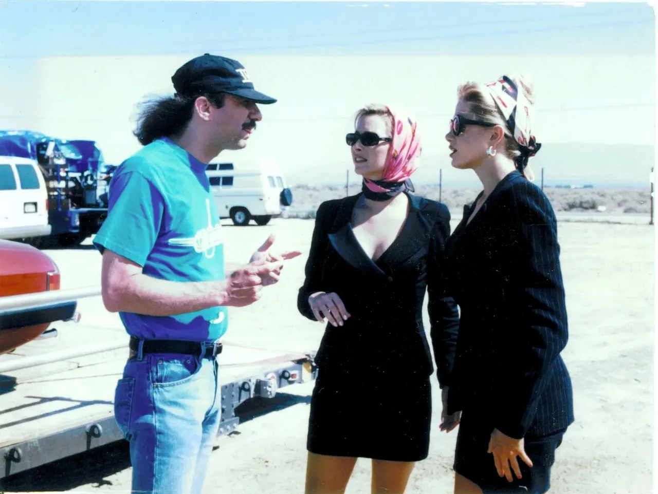 Ảnh: Phim Romy and Michele’s High School Reunion