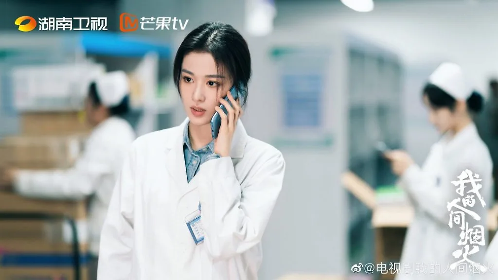 Vương Sở Nhiên trang điểm nhẹ nhàng