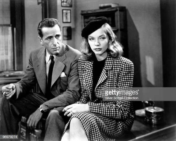 Lauren Bacall và skirt suit trong The Big Sleep Lauren Bacall và skirt suit trong The Big Sleep