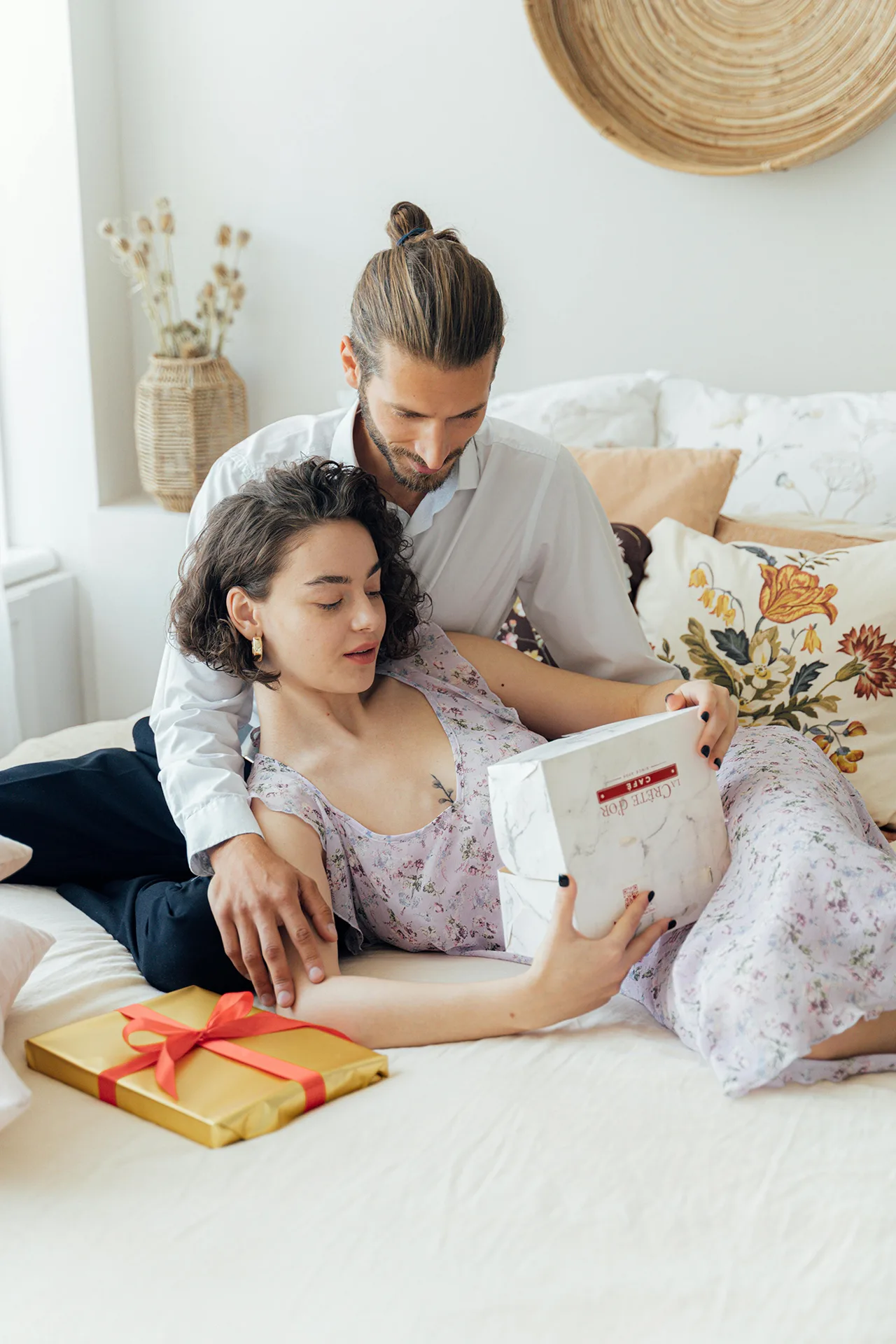 tặng quà kỷ niệm ngày cưới vô giá cho vợ chồng