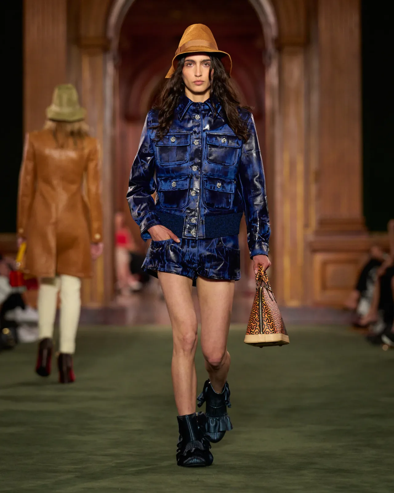 WOMEN_CRUISE_2027_Look_12