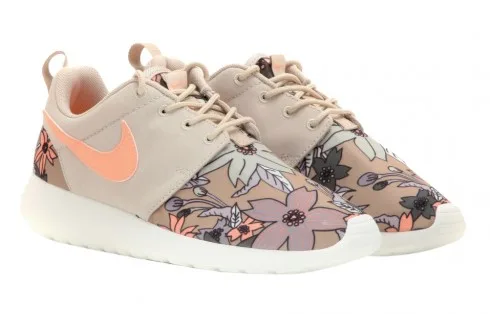 Giày thể thao Nike