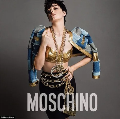 moschino-thoi-trang-thu-dong-2015 (2)