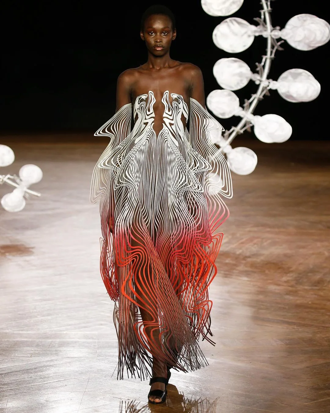 bộ sưu tập haute couture iris van herpen 2