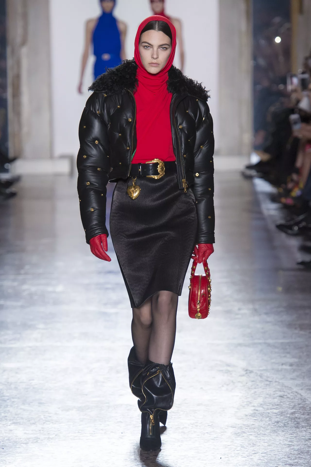 Thương hiệu Versace Thu-Đông 2018 3 Thương hiệu Versace Thu-Đông 2018 3