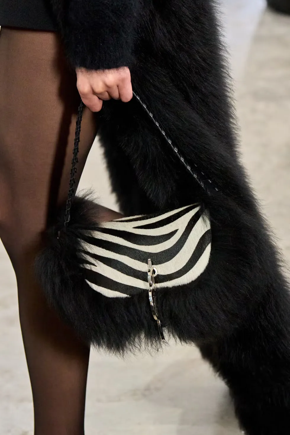 Xu hướng túi xách Blumarine