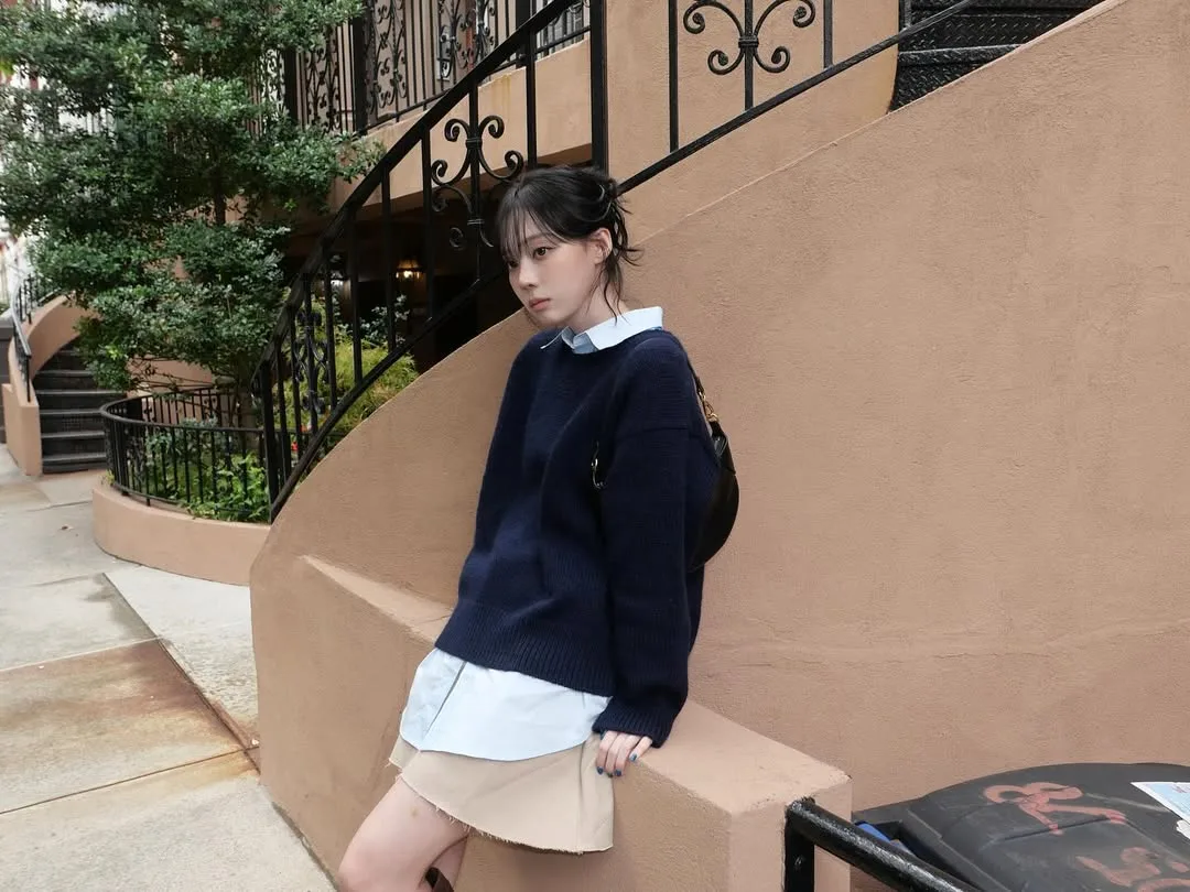 Thời trang từ "preppy" của Winter (aespa)