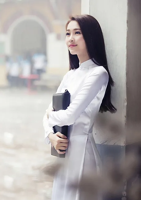 Áo dài là trang phục truyền thống của Việt Nam trang phuc truyen thong Ao dai
