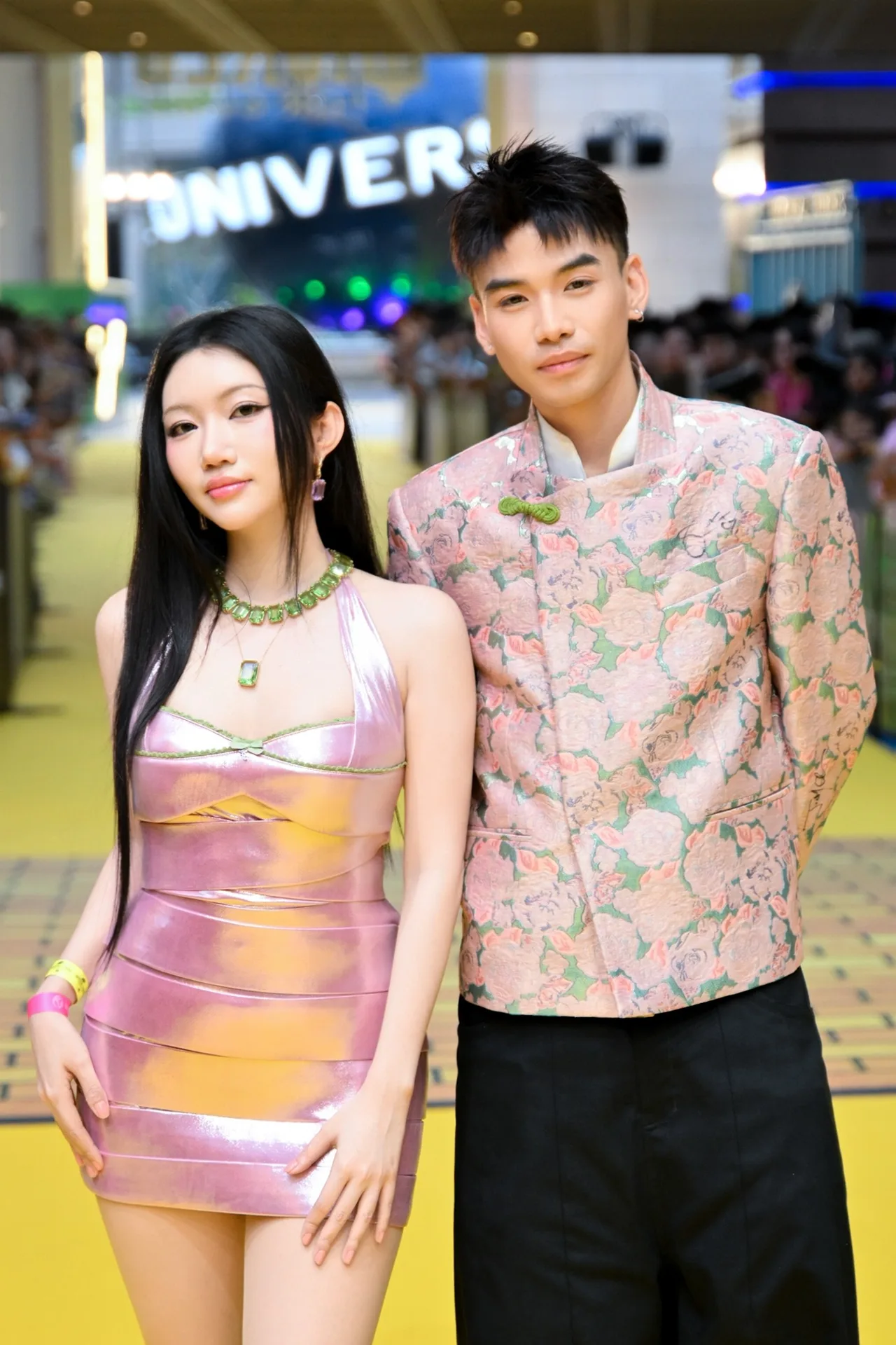 Orange va The Thien tại họp báo Wicked 2