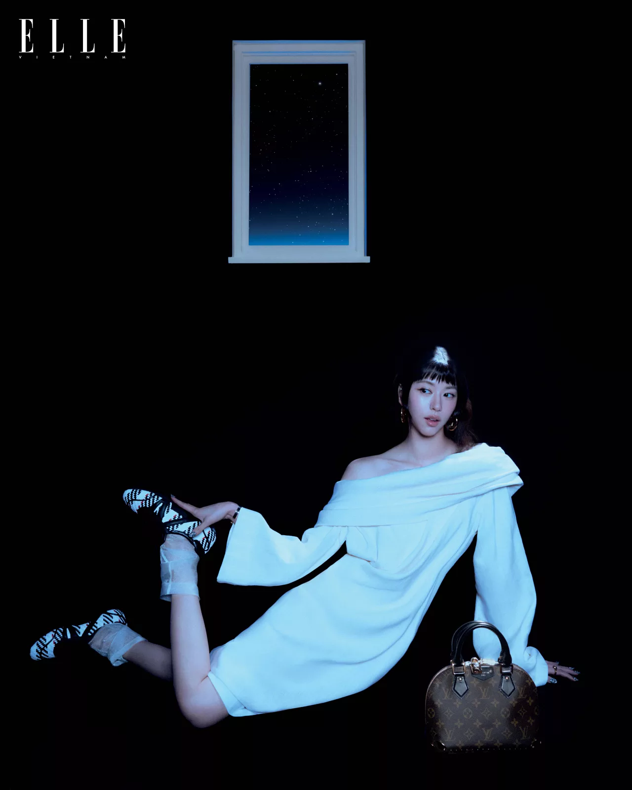 Ninna Yanin mặc trang phục và trang sức từ Louis Vuitton trên ELLE Việt Nam 2