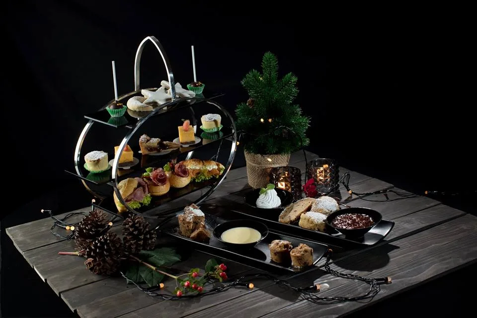 tiệc trà chiều tiệc trà chiều