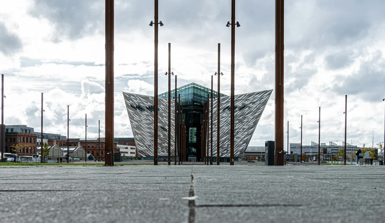 bảo tàng titanic belfast