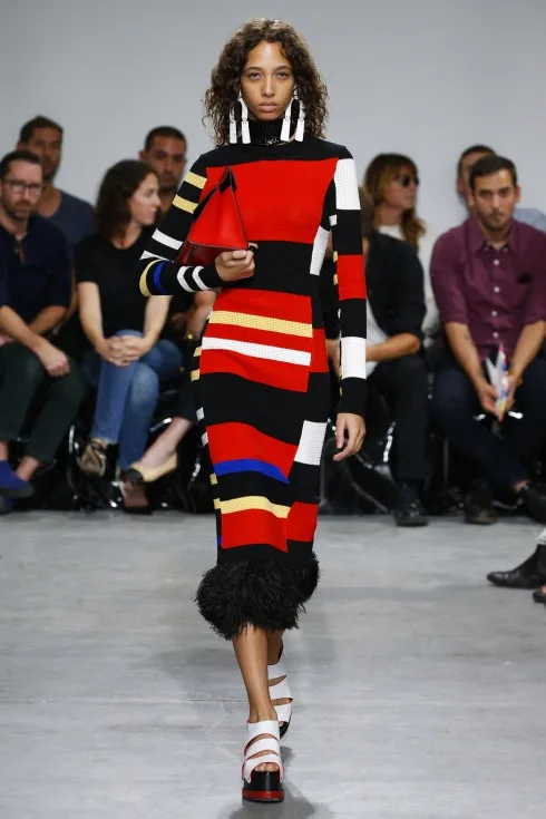 Một thiết kế váy bó sát trong BST của Proenza Schouler