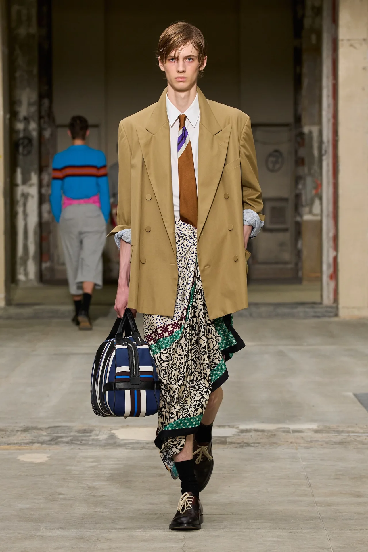 BST Dries Van Noten Xuân Hè 2026