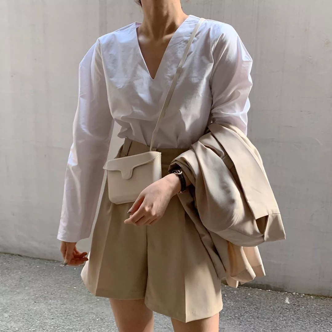 Phối quần shorts - quần có gam màu nhã nhặn