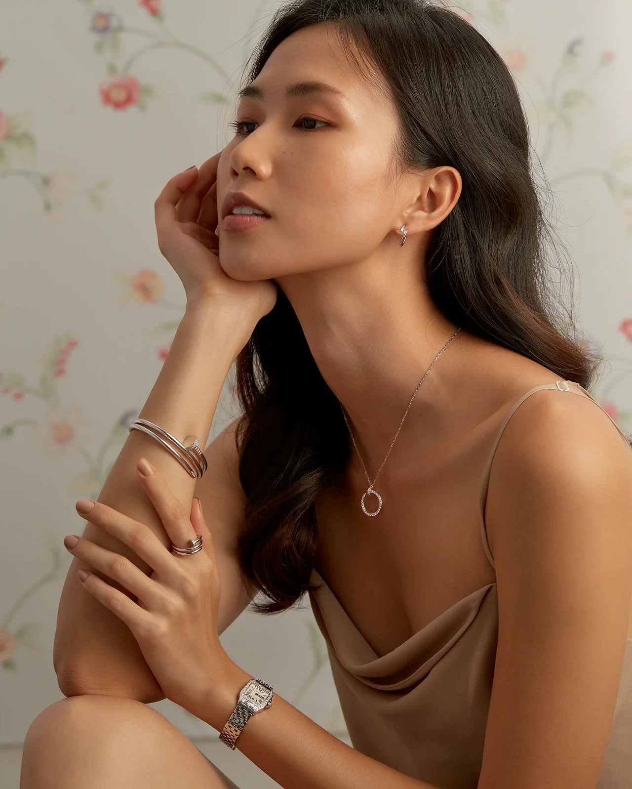 ELLE lắng nghe 1 ELLE lắng nghe 1