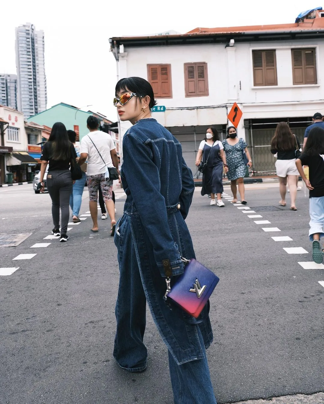 châu bùi mặc denim on denim