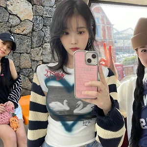 Đón đầu thời trang mùa Thu với 4 mẫu áo cardigan sành điệu
