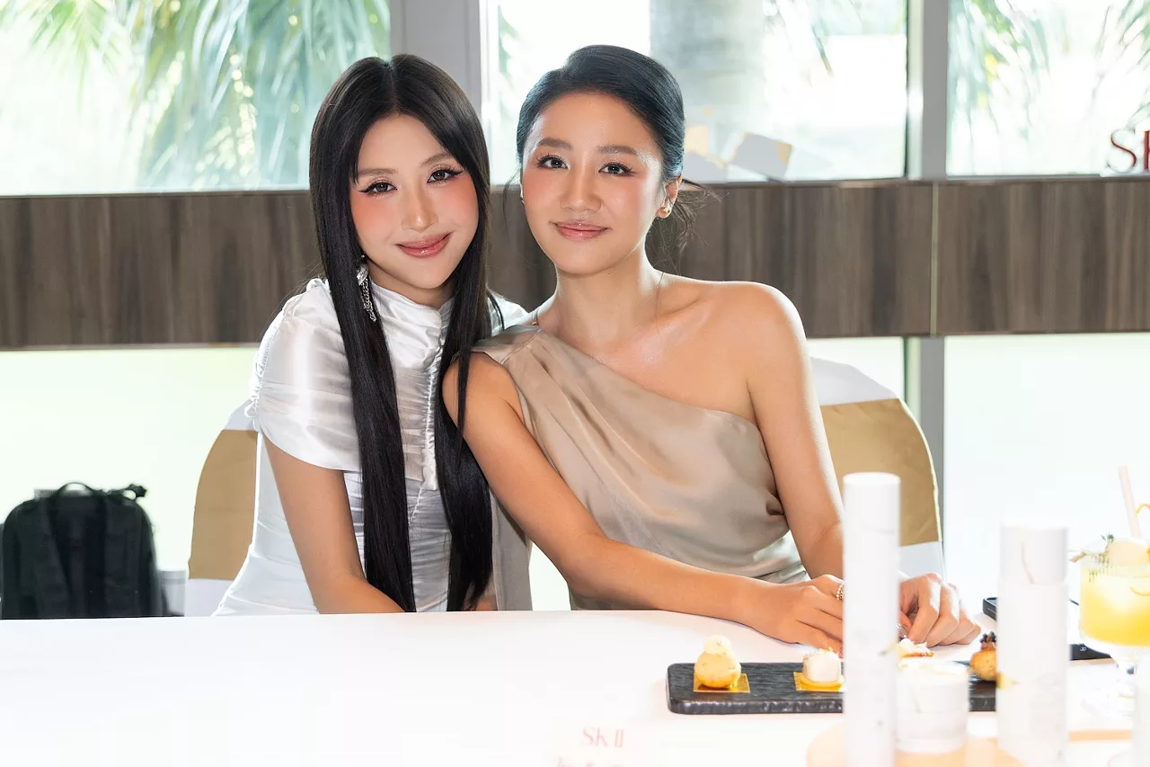 Quỳnh Anh Shyn và Văn Mai Hương tại sự kiện SK-II