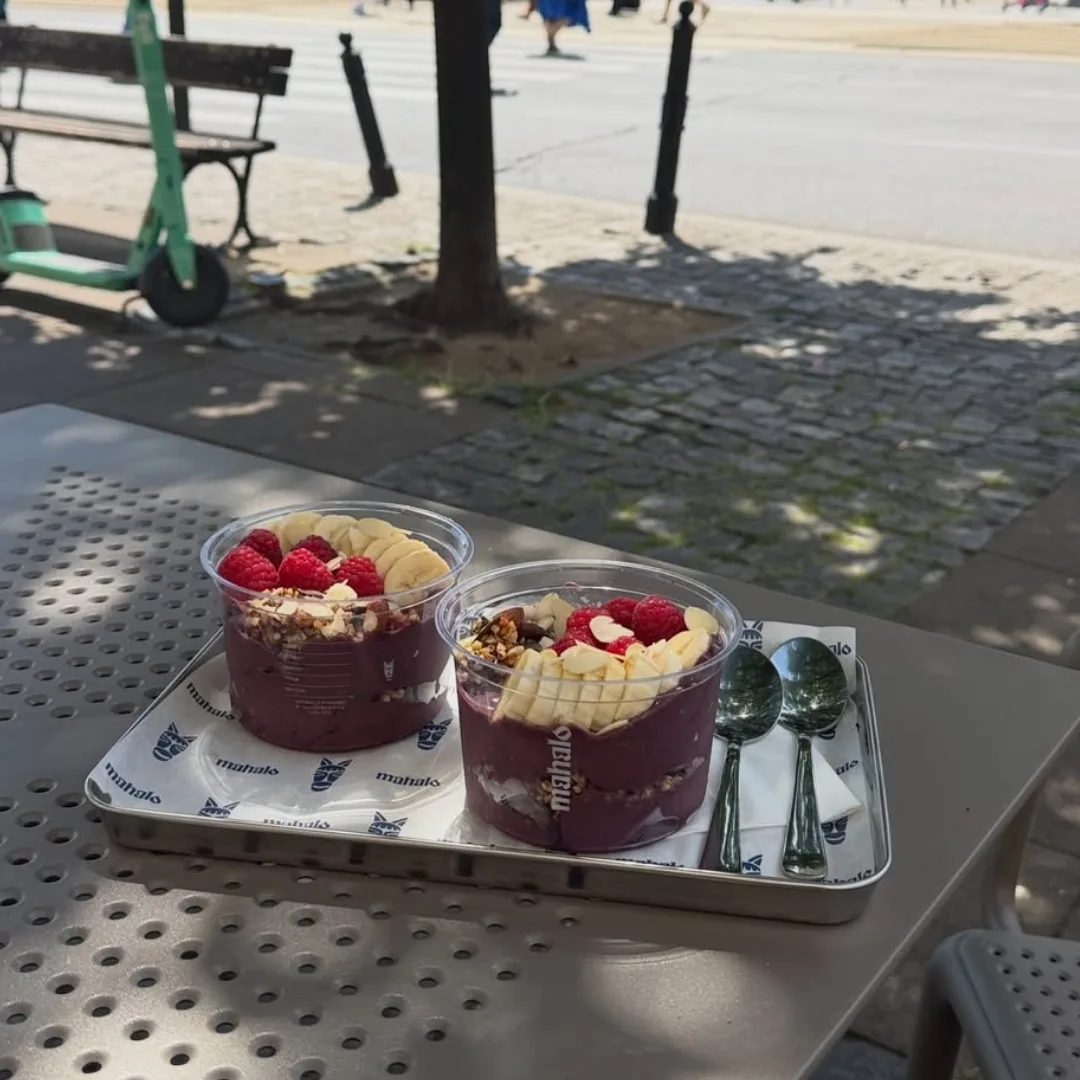 Acai bowl giúp cung cấp vitamin và khoáng chất