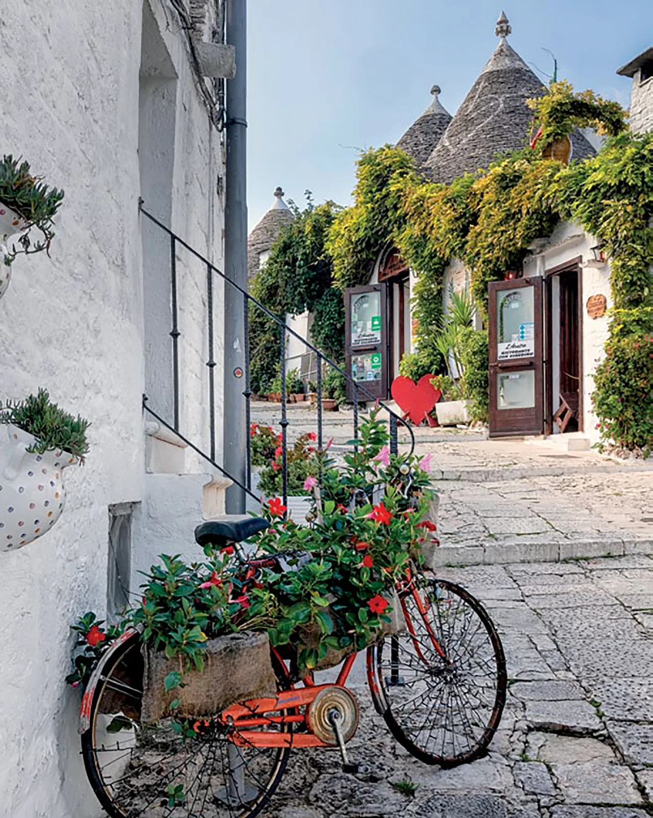 alberobello con đường nhỏ trong làng alberobello con đường nhỏ trong làng