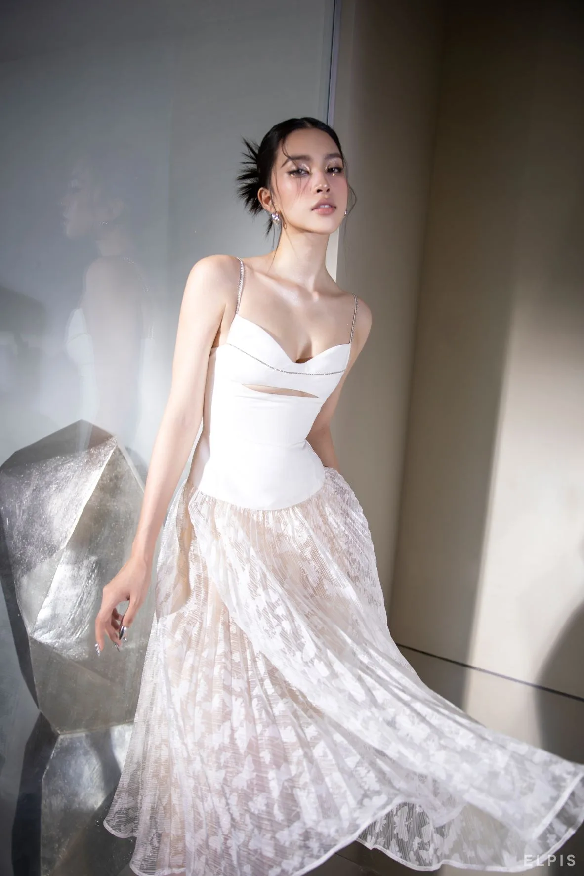 Elpis thu đông 2021 look 5
