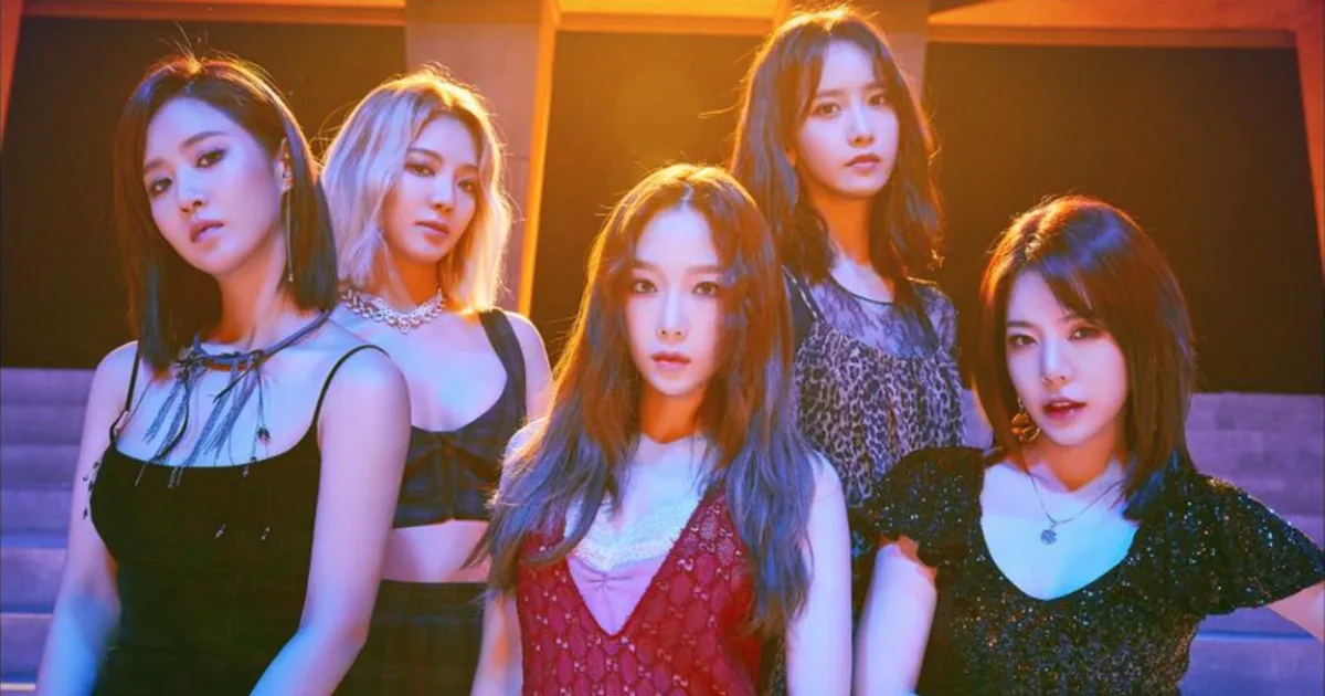 phong cách thời trang trong MV KPOP 2018 21