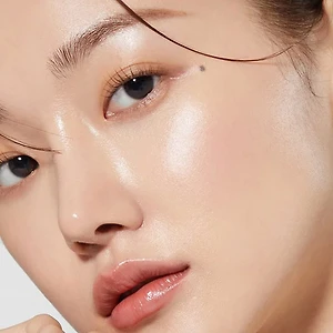 Xu hướng dùng thiết bị dưỡng da 2024