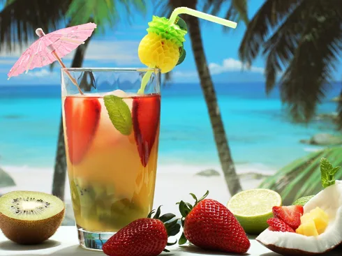 Thức uống Cocktail đầy màu sắc