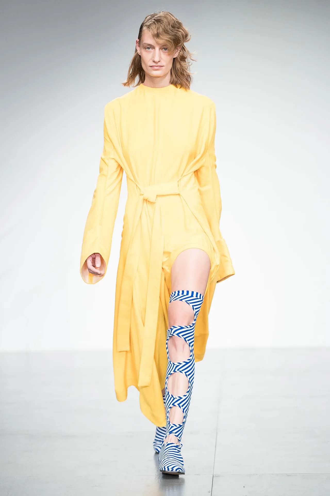 Một số bộ sưu tập nổi bật trong ngày thứ 2 LFW Spring 2018
