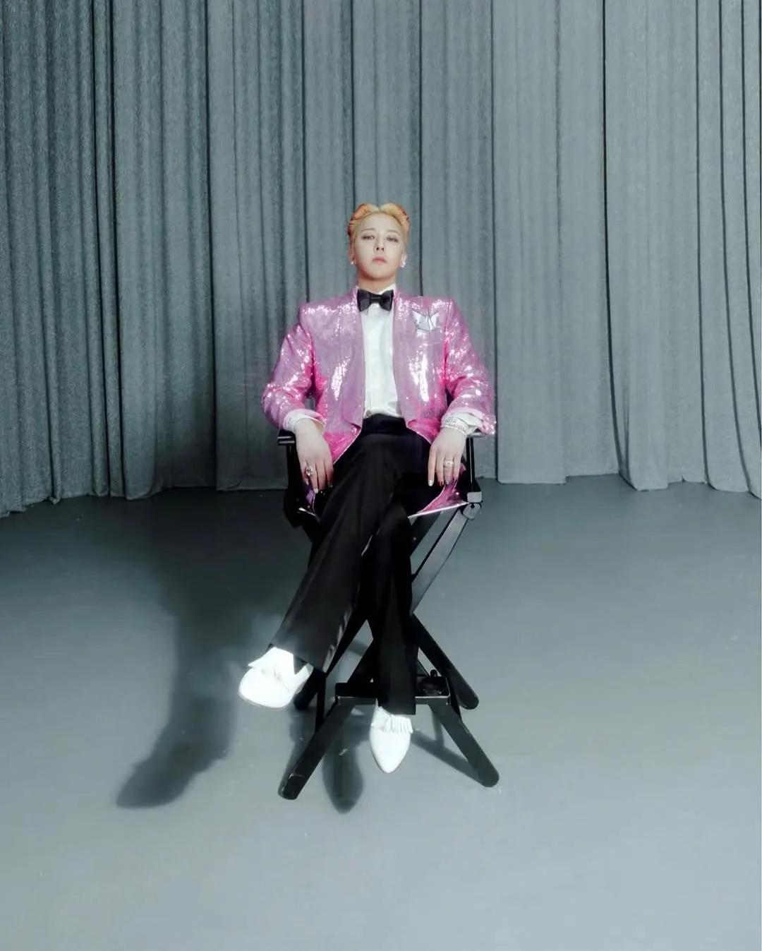 trang phục disco g-dragon