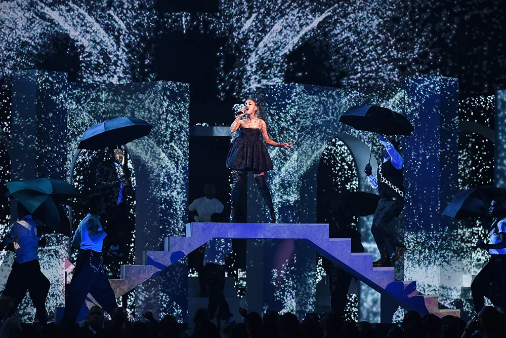 Billboard Music Awards 6