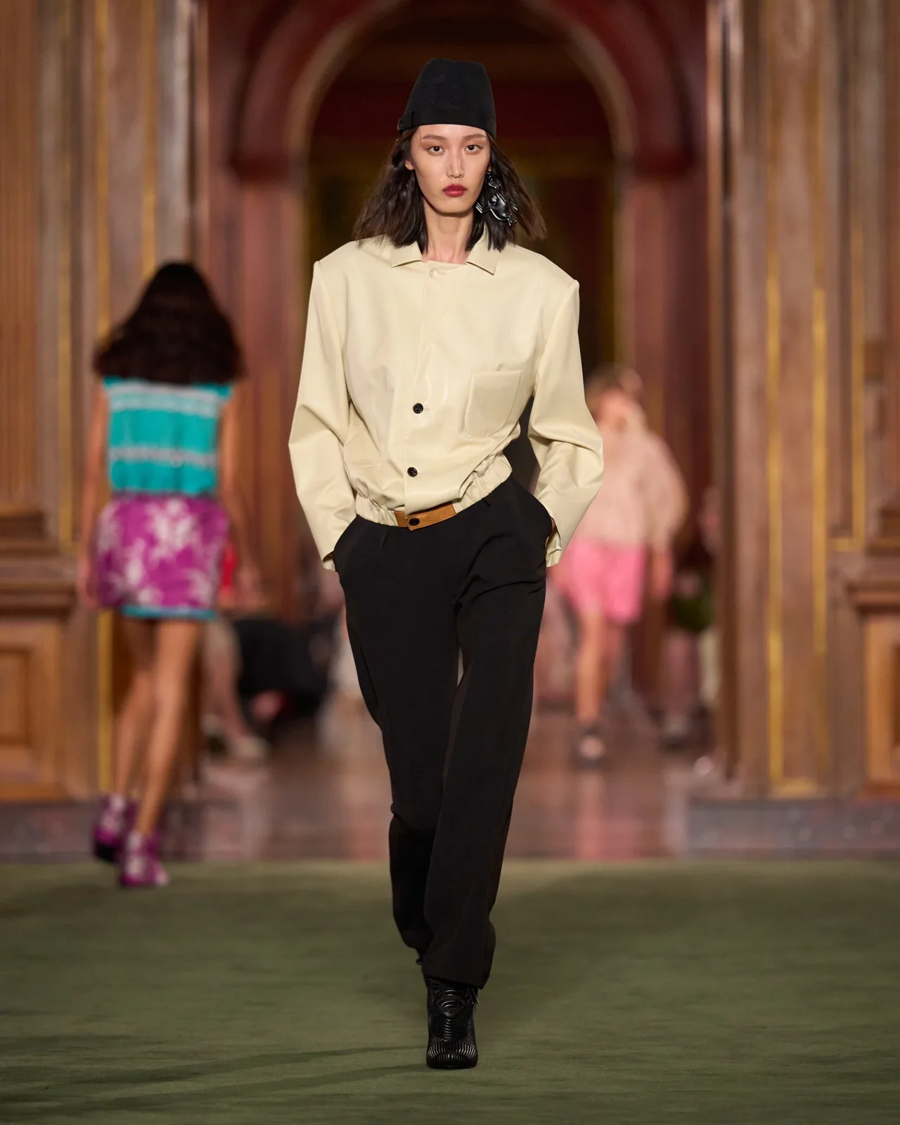 WOMEN_CRUISE_2027_Look_49