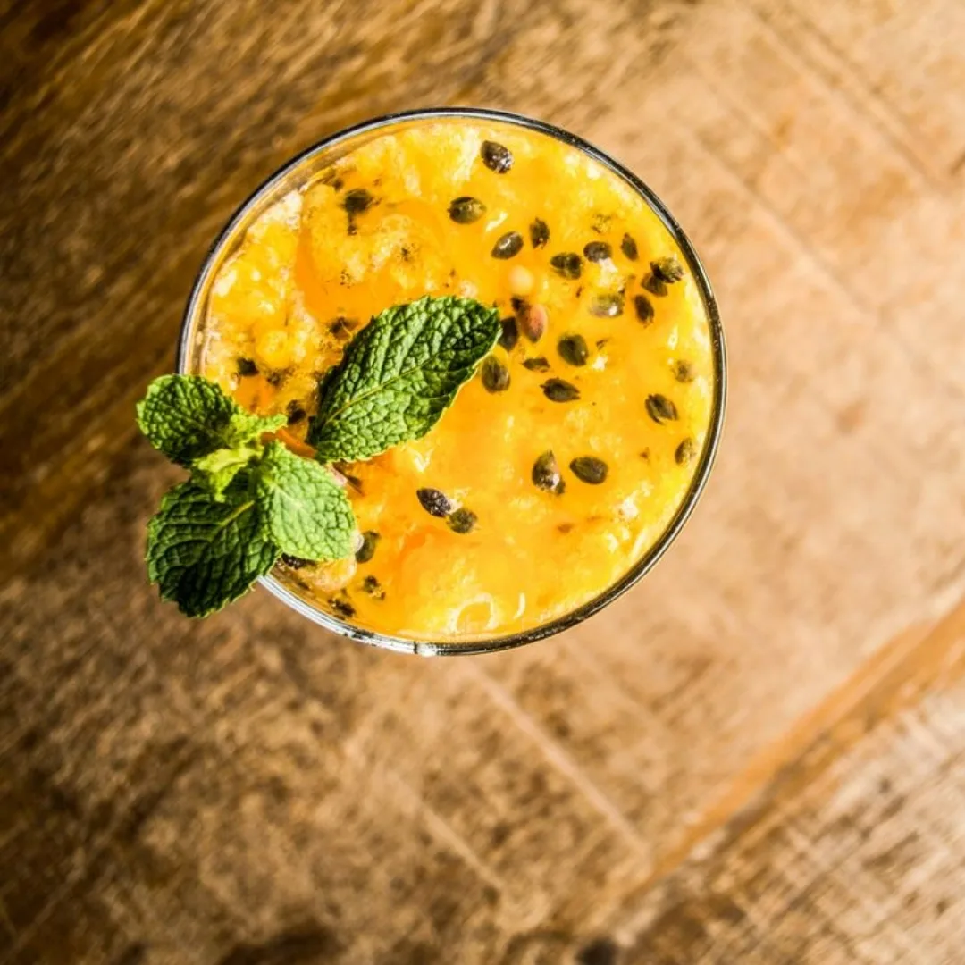 Pudding hạt chia, chanh dây, xoài và dừa