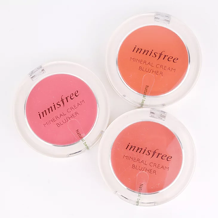 Kem má hồng Innisfree