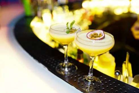 mùa hè sôi động cùng chill sky bar-13