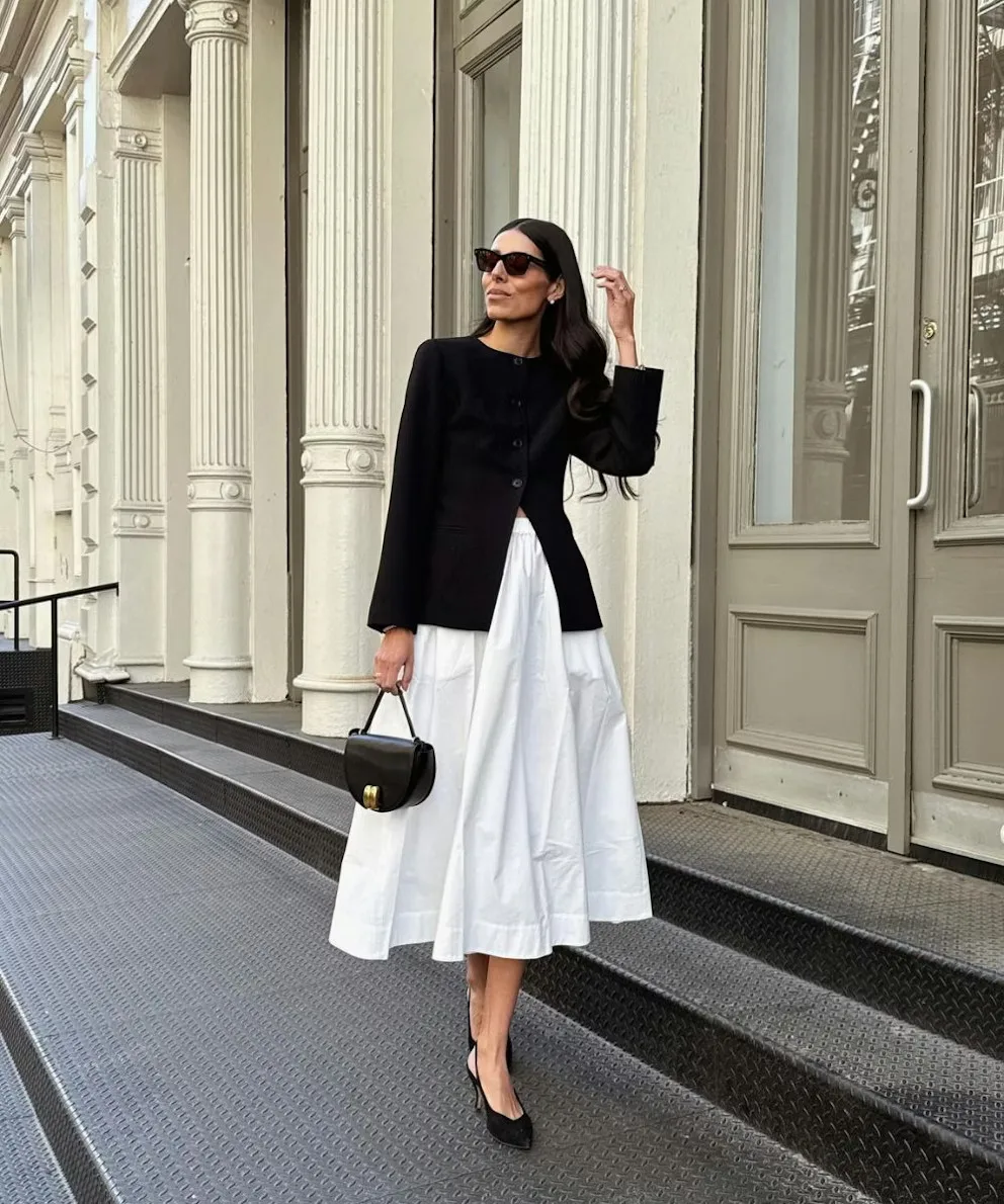 blazer phối chân váy trắng