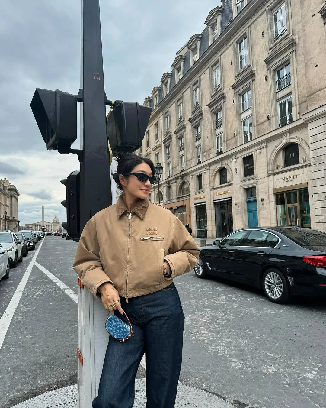 thời trang dj peggy gou quần denim