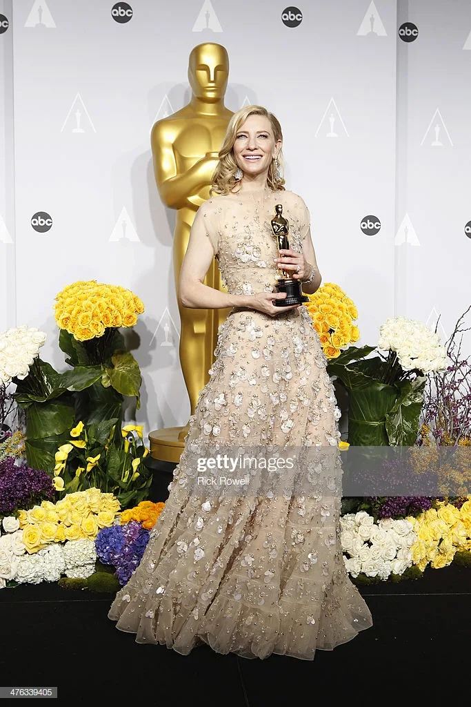 Thảm đỏ Oscar 12