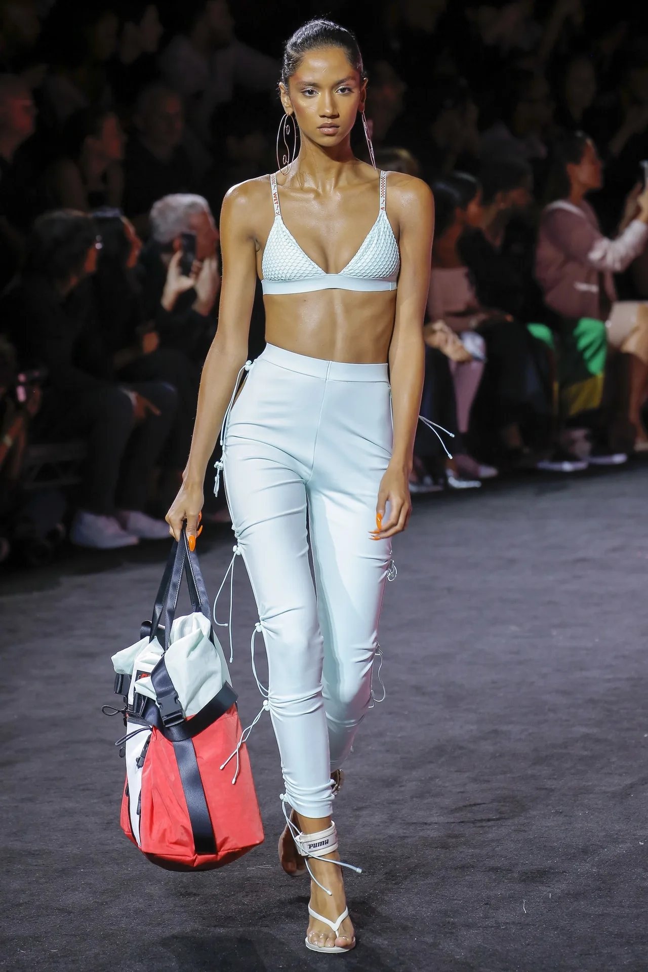 5 bst nổi bật trong ngày thứ tư của NYFW Spring 2018