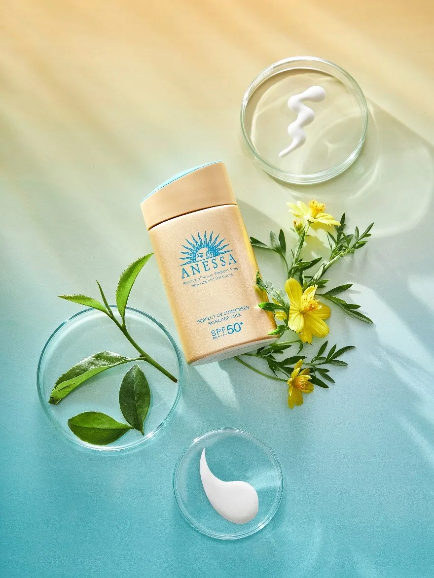 Anessa Perfect UV Skincare Milk SPF50+ PA++++ Anessa Perfect UV Skincare Milk SPF50+ PA++++
