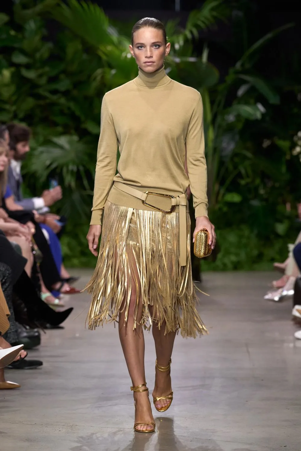 MK xuân hè 2023 look 28