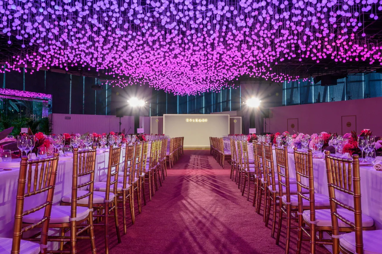 high jewelry trunk show tại flower dome
