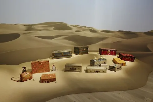 trien lam louis vuitton