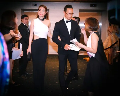 Truong Ngoc Anh - Kim Ly ELLE Style Awards Vietnam 2016 01