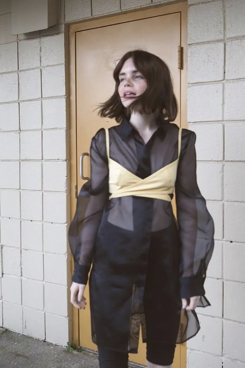 phối layer bra top và organza