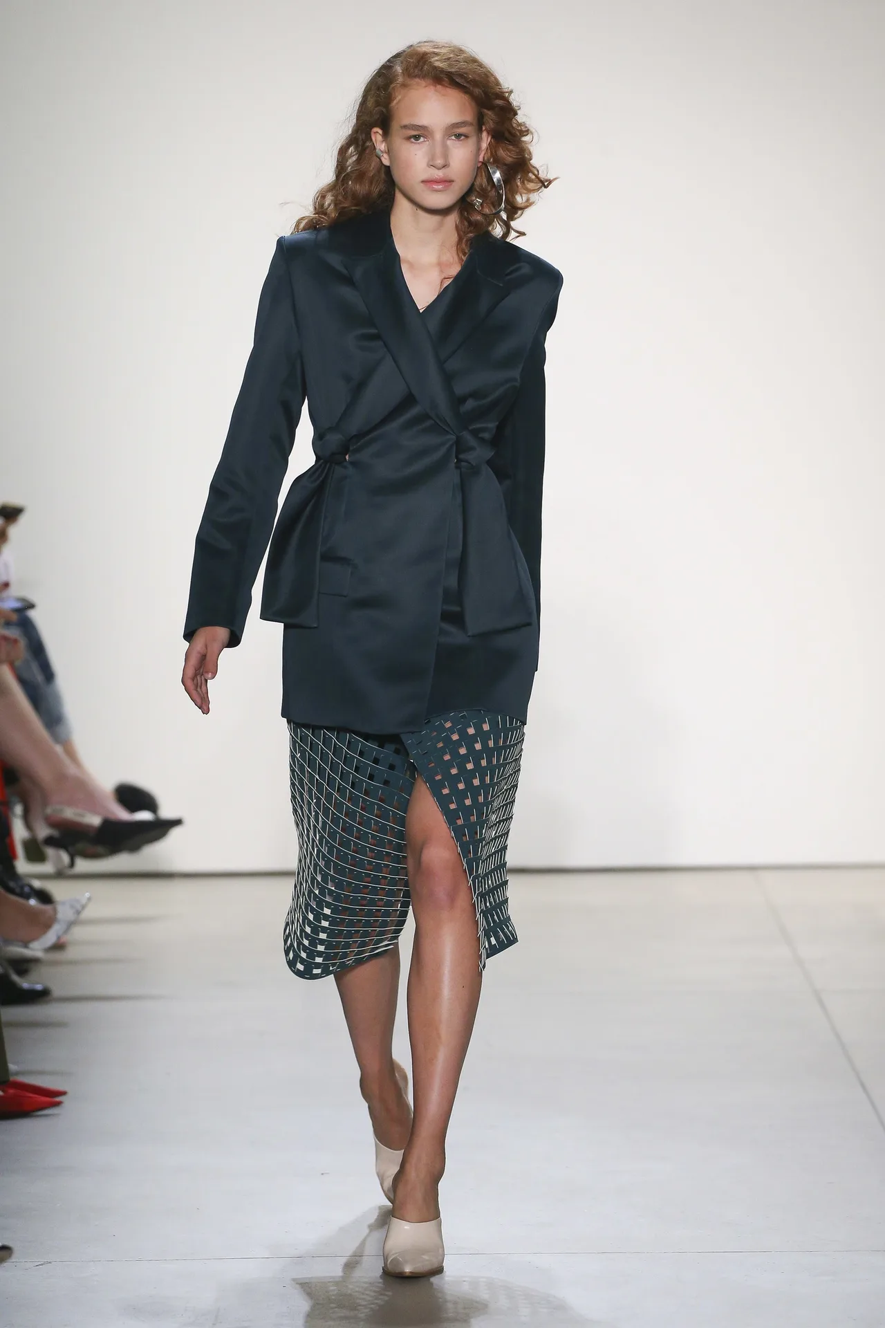 5 BST nổi bật trong ngày trình diễn thứ ba của NYFW Spring 2018 5 BST nổi bật trong ngày trình diễn thứ ba của NYFW Spring 2018