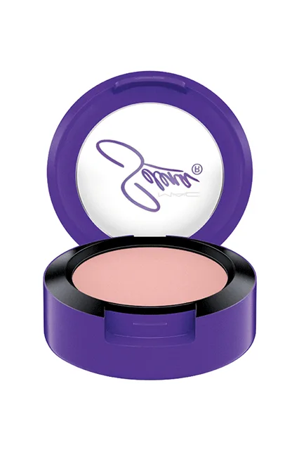 Rúng động trước BST MAC Cosmetic x Selena ELLE VN