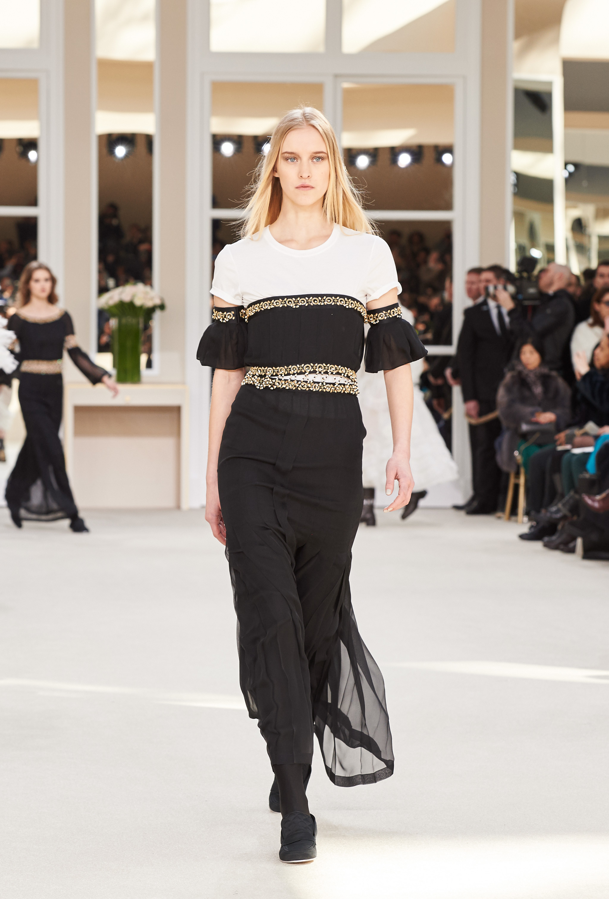 Bộ sưu tập Chanel Thu Đông 2016 ELLE VIETNAM