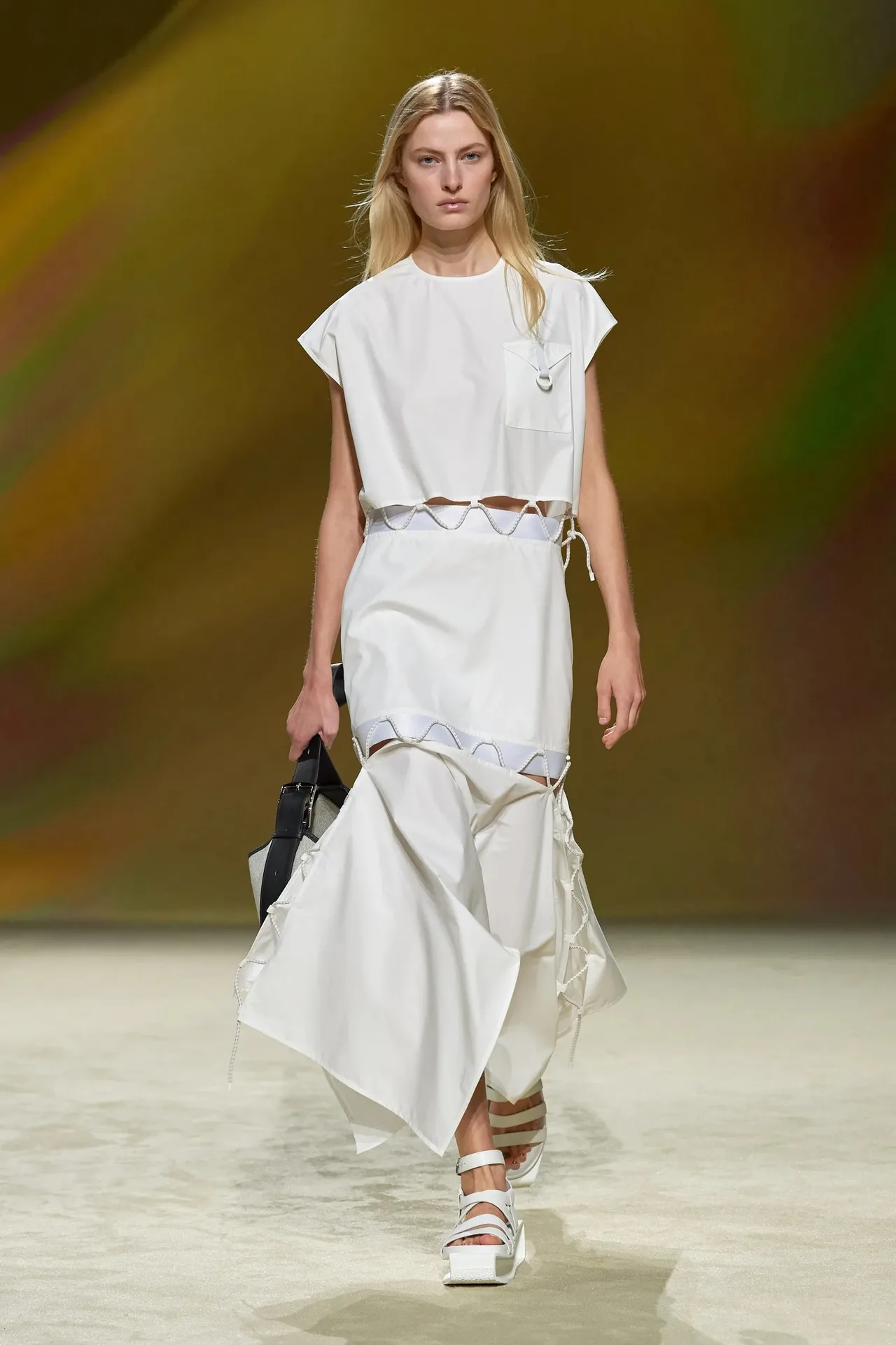 Hermès Xuân Hè 2023 look 15